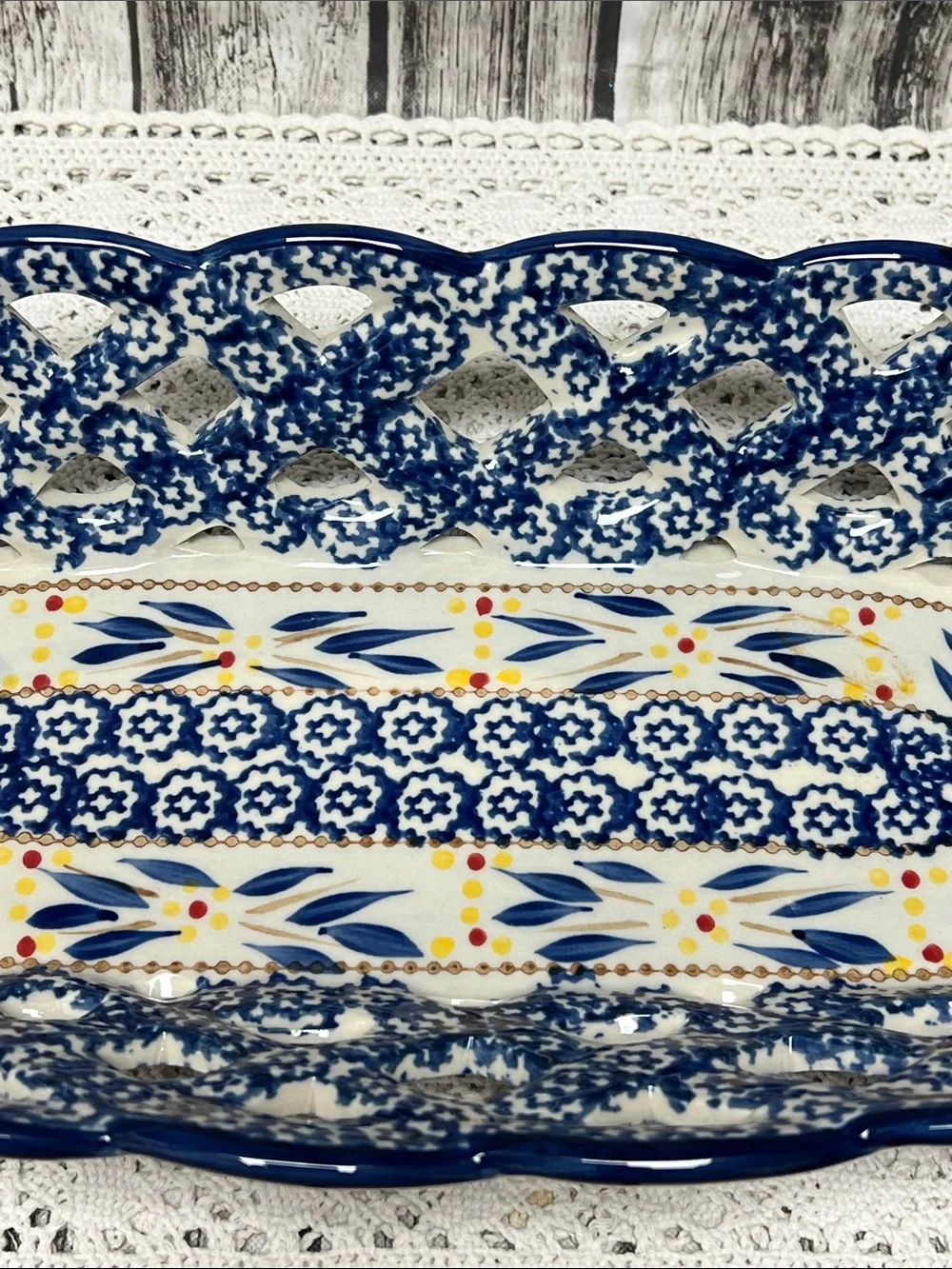 Temp-Tations Old World Blue Ceramic lattice bread/serving basket